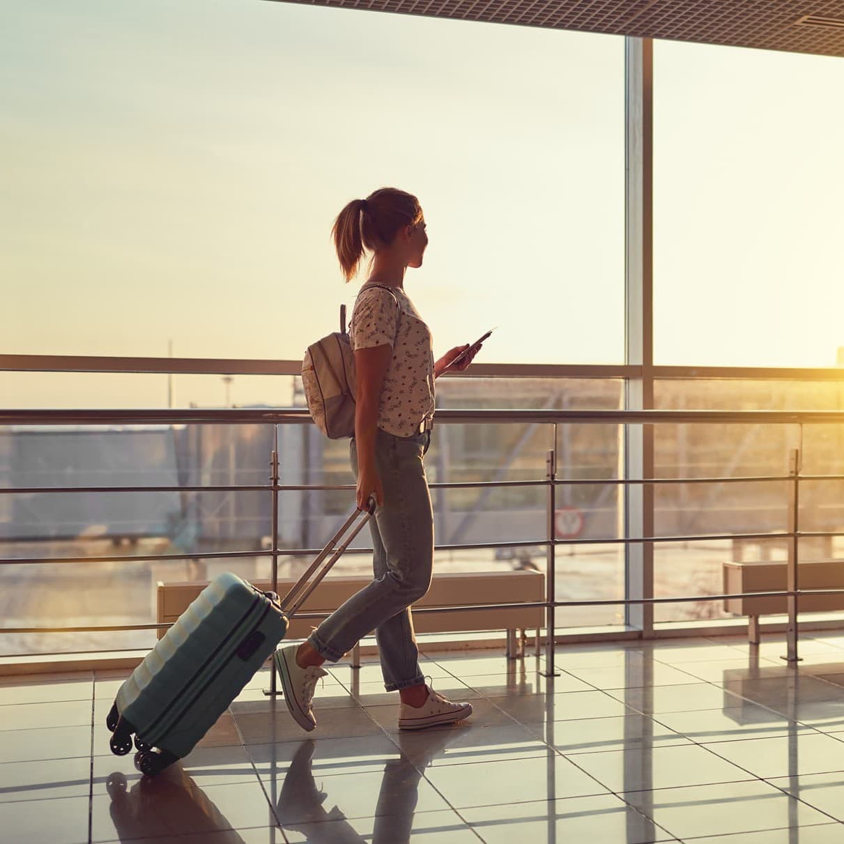 Datos de contacto de Helama Travel